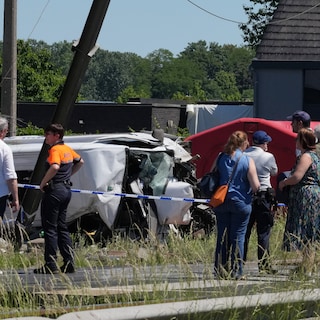 Live - Schoolbusje botste tegen slagboom voor aanrijding, trein reed aan 90 kilometer per uur