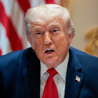 Zelfs Trump heeft limieten: voorlopig geen controversieel miljardenfonds voor zijn medestanders na massale kritiek