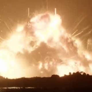 ▶ Raket Blue Origin van miljardair Jeff Bezos explodeert tijdens test: ‘Hele zwarte dag’