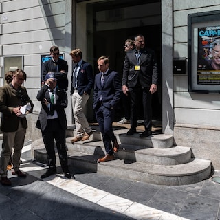 Op de ‘Remigration Summit’ in Portugal is iedereen het met elkaar eens. ‘Noem ons racisten, het maakt ons niet meer uit’