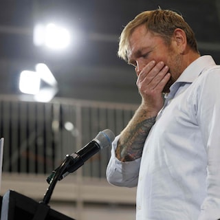 Oesterkweker en ex-marinier Graham Platner moest de hoop van de Democraten worden. Tot zijn campagne deze week volledig implodeerde