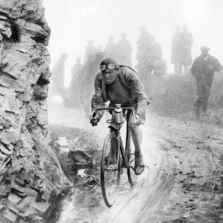 Na de Tour van 1926 was het gedaan met etappes van meer dan 400 kilometer