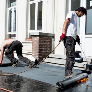 Langer werken bij drukte, sneller naar huis op kalme dagen: vakbonden maken zich zorgen dat 38 urenweek sneuvelt