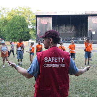 Live - Couleur Café, Werchter Boutique en Paradise City stopgezet vanwege naderend noodweer • Code oranje voor onweer in bijna het hele land