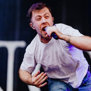 Rock Werchter live - Een generisch Kingfishr opende dag 2 • Wat u vandaag niet mag missen • Hoe Pommelien Thijs plots bij Mumford & Sons op het podium belandde