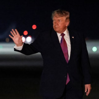 Live - Trump beweert dat Iran niet kan wachten om akkoord te sluiten • Frankrijk trekt vliegdekschip terug uit Midden-Oosten