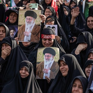 Rouwplechtigheden voor ayatollah Khamenei gestart: zoon Mojtaba blijft voorlopig uit beeld