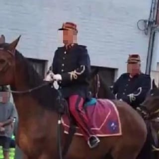 Paard raakt in paniek door schoten tijdens processie in Florennes en verwondt acht mensen