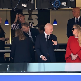 De Belgische bondsvoorzitter houdt het corrupte systeem mee in stand: mensenrechtenorganisatie Fairsquare dient klacht in tegen FIFA