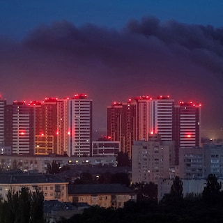 Ukraine Strikes Russian Oil Refineries; Russia Attacks Kyiv with Ballistic Missiles