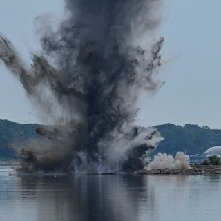 Romanian Army Blasts Danube Rocks to Boost Nuclear Plant Water Supply; Forest Fire Hits Dutch Limburg
