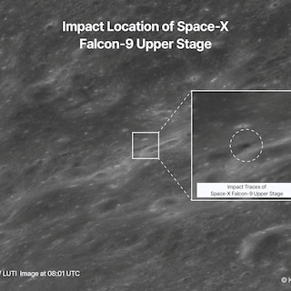 Nieuwe krater op de maan na crash van SpaceX-rakettrap: Koreaanse ruimtesonde brengt inslag in beeld