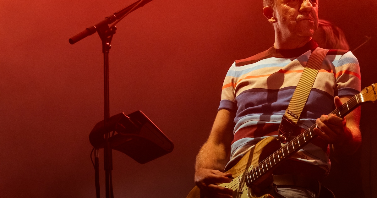 dEUS moest op Pukkelpop zwoegen en zweten in een tent die zo begaaid als een otter leek ?????