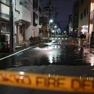 Tientallen gewonden na nachtelijke aardbeving met kracht van 5,9 bij Tokio: Japan waarschuwt voor nieuwe krachtige schokken