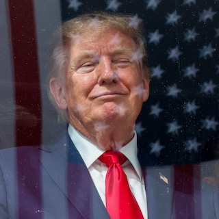 Live - Trump kondigt importheffingen van 50 procent aan op autos uit Canada • Twee doden na Amerikaanse aanval op vermoedelijke drugsboot
