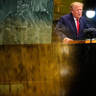 Voor het oog van andere regeringsleiders vraagt Trump zich af of hij Iran van de kaart zal vegen of toch een deal moet sluiten