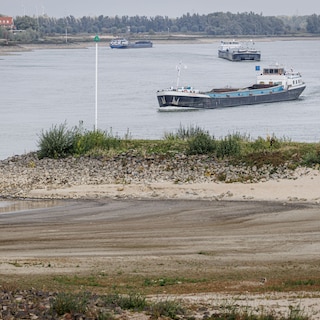 Live - Droge zomer legt Europese rivieren lam: laagste peil sinds begin metingen in 1992