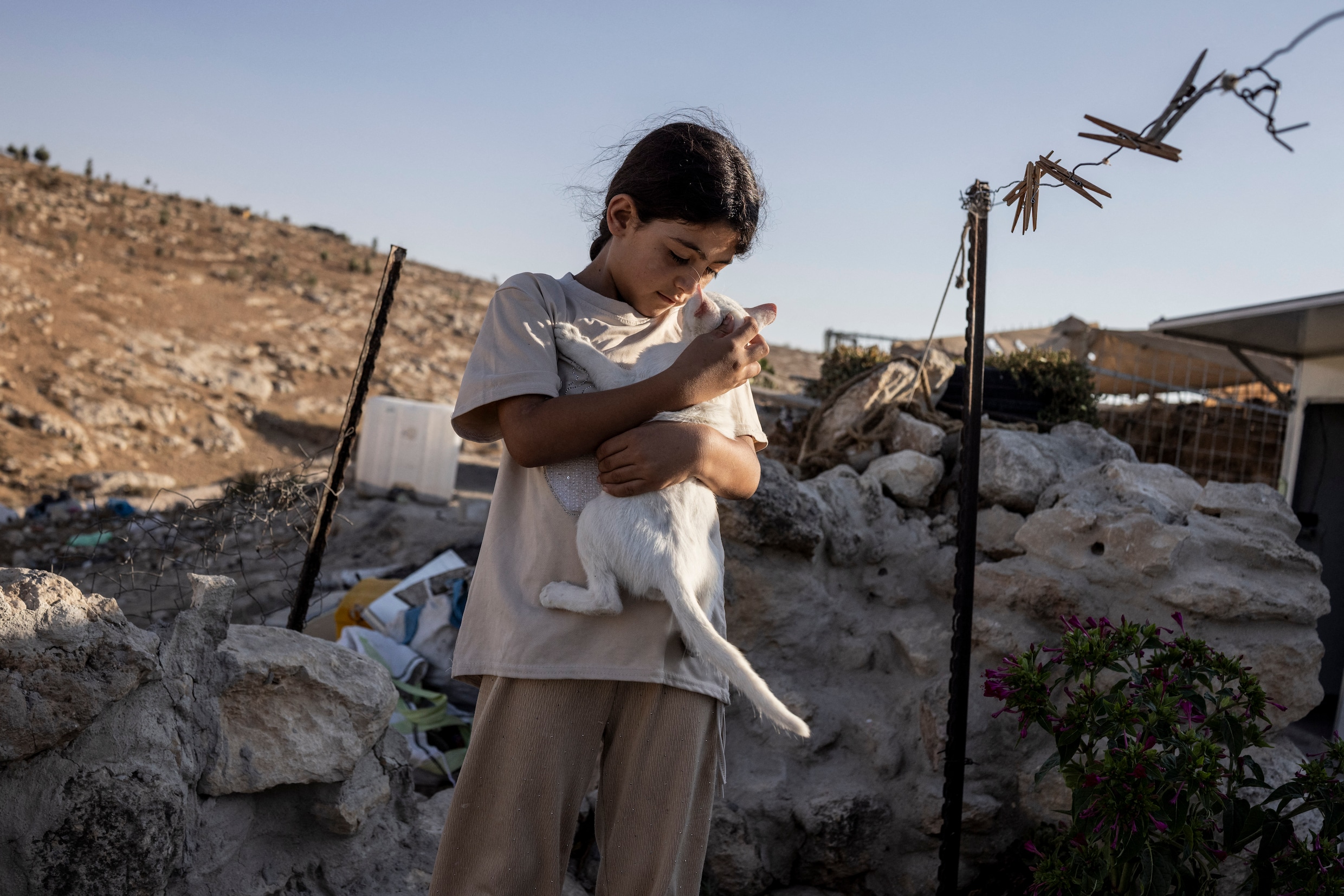 Hoe Israëlische kolonisten de Westelijke Jordaanoever steeds sneller ...