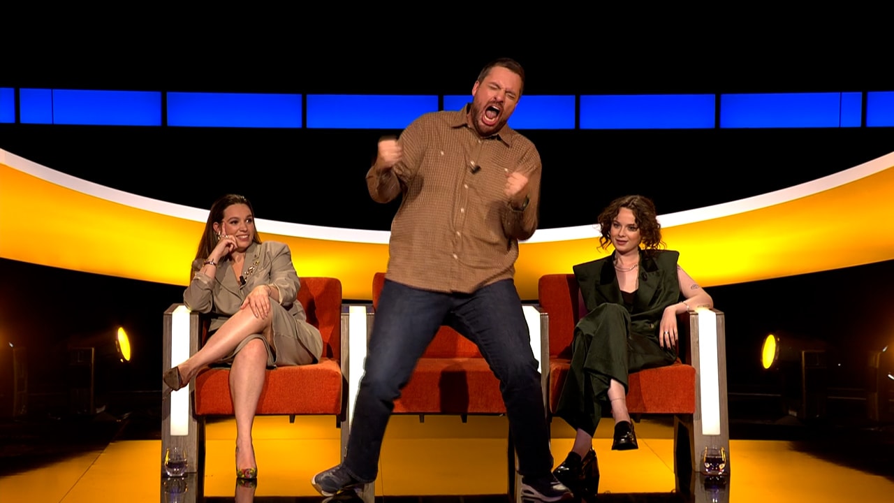 Als Amber Piddington de Brabançonne zingt, klinkt ze gek genoeg als ...