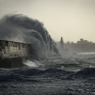Live - Ook na passage storm Austen nog onstuimig weer: vanavond felle regen en rukwinden tot 85 kilometer per uur
