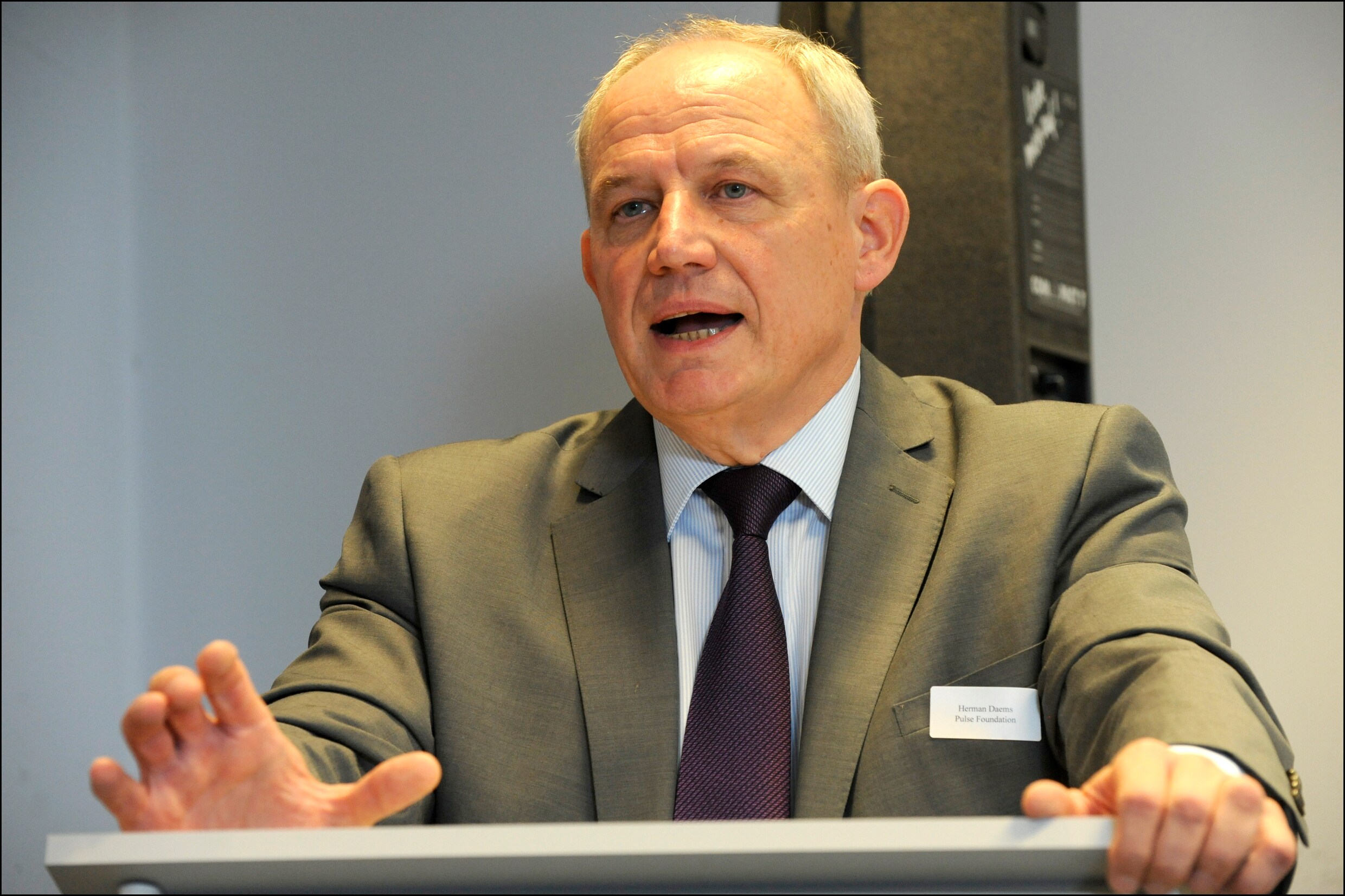 Bankenwet dwingt Herman Daems tot ontslag als bestuursvoorzitter Barco ...