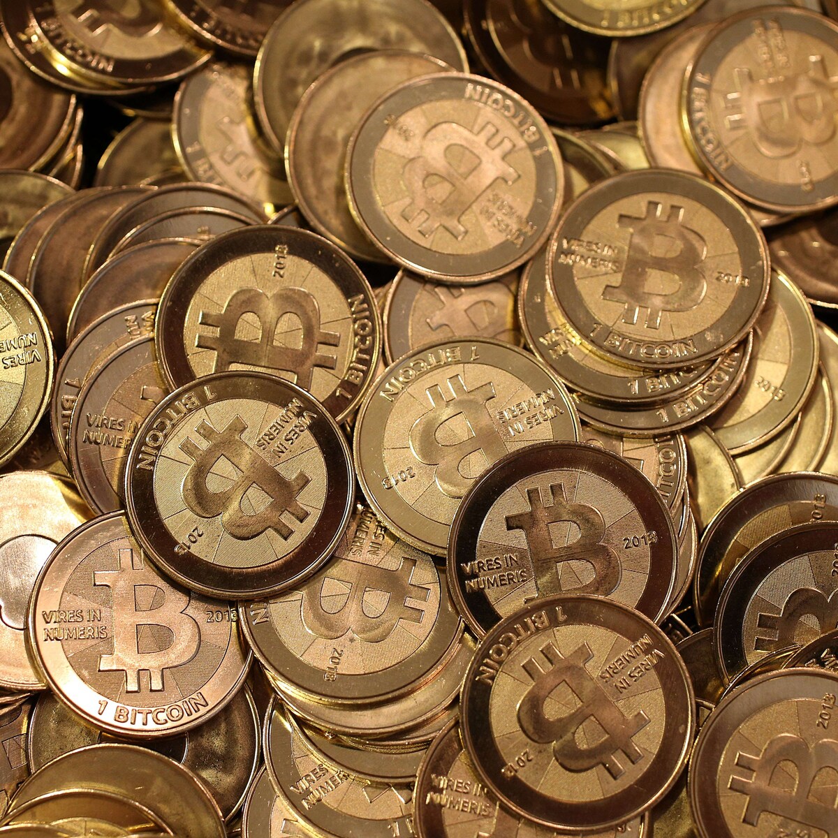 Man gooit miljoenenfortuin aan bitcoins weg | De Morgen