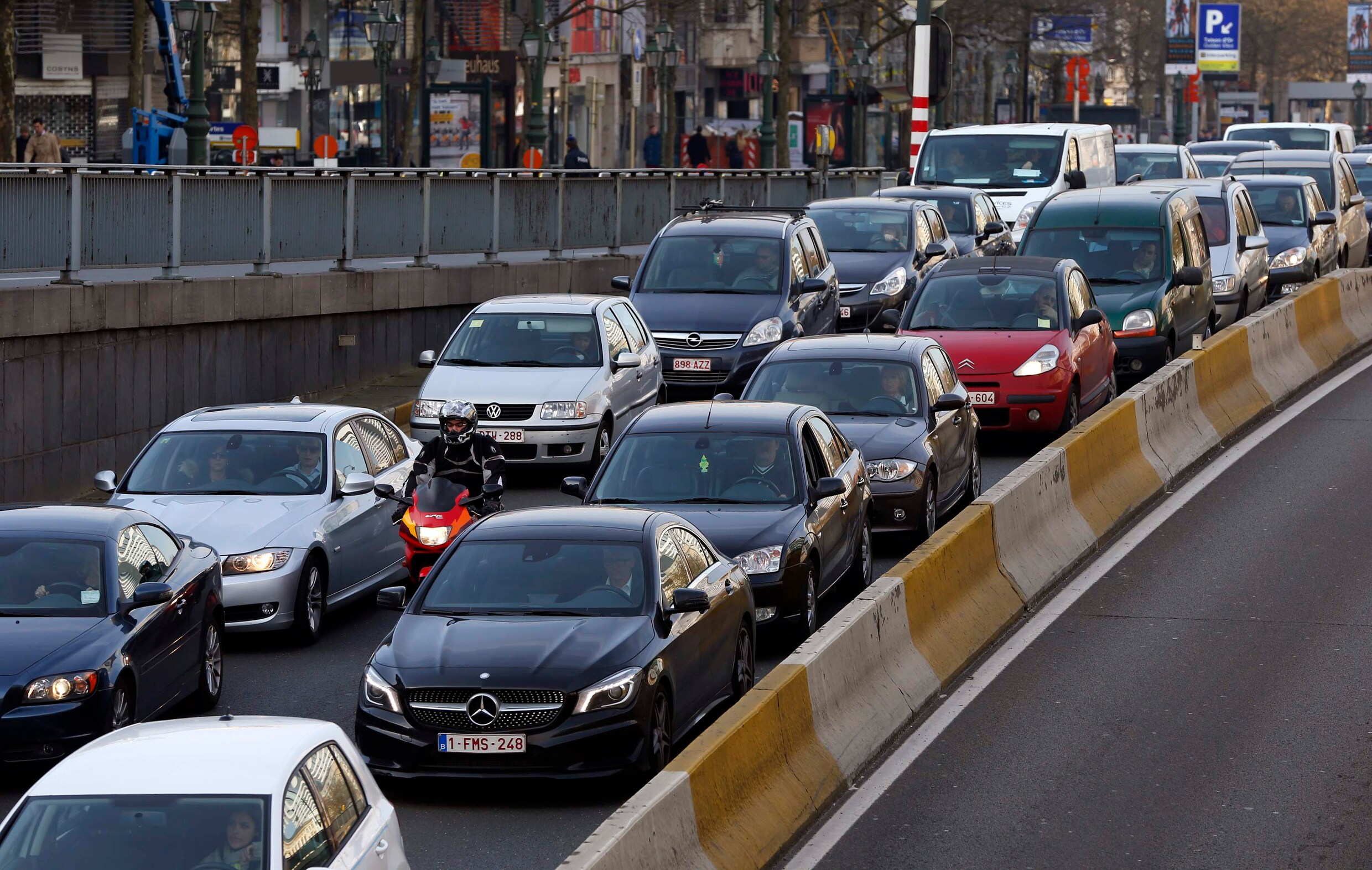 Brussel heeft nieuw noodplan: gratis openbaar vervoer en rijverbod bij slechte luchtkwaliteit