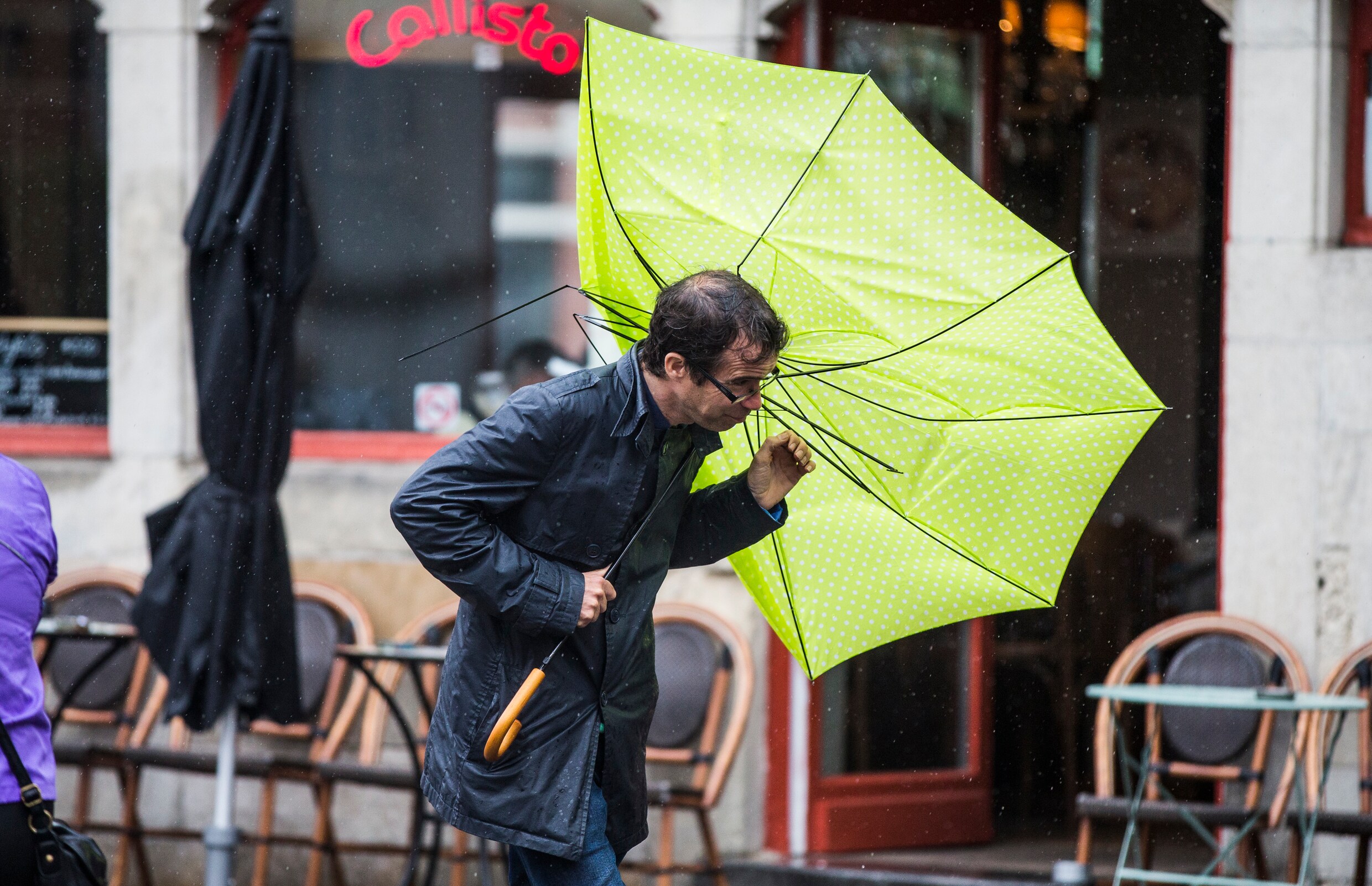 Code Geel In Oost- En West-Vlaanderen: KMI Waarschuwt Voor Veel Regen ...