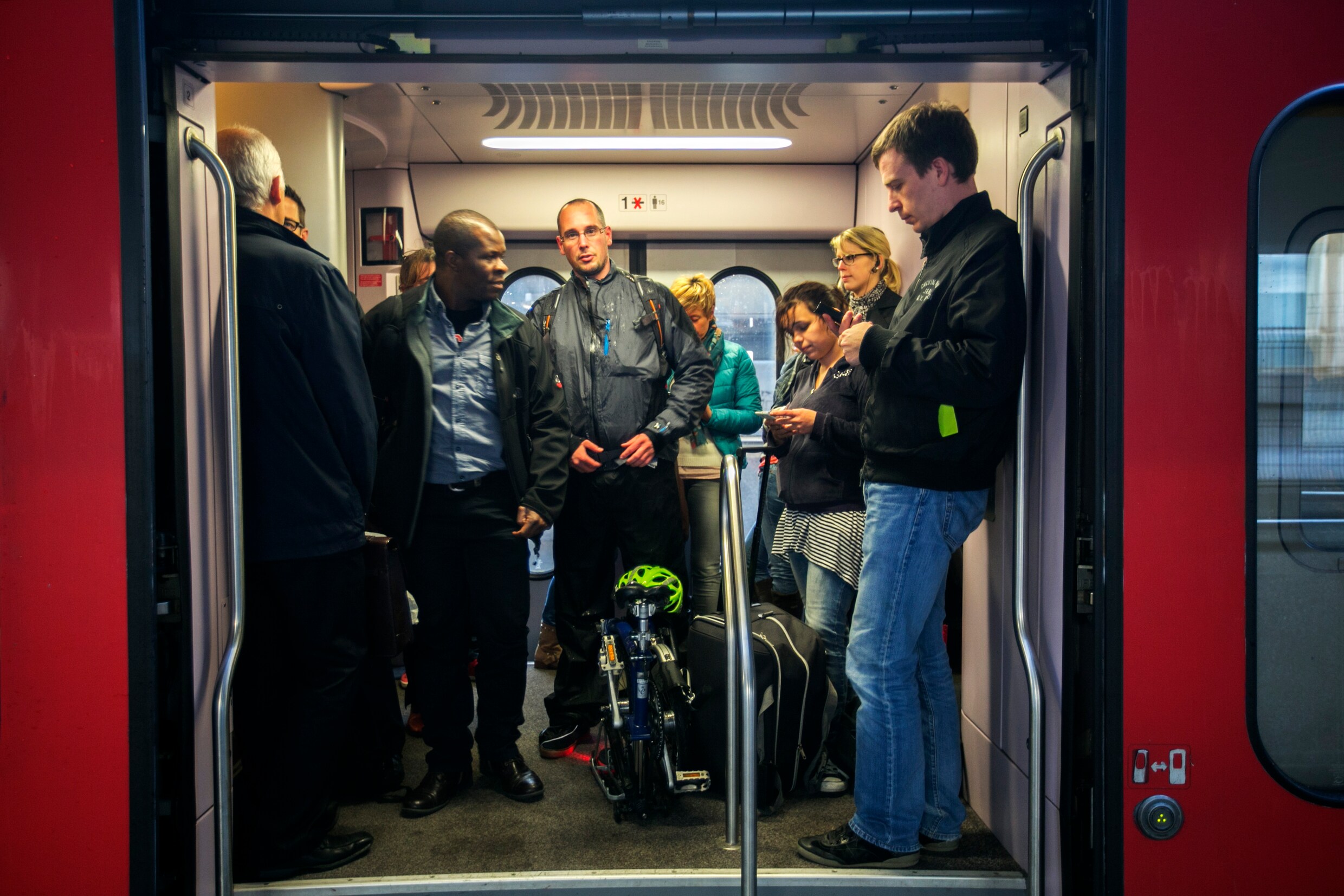 Infrabel wil deel van Brussels spoorverkeer maand lamleggen: ‘Reiziger weer de dupe’