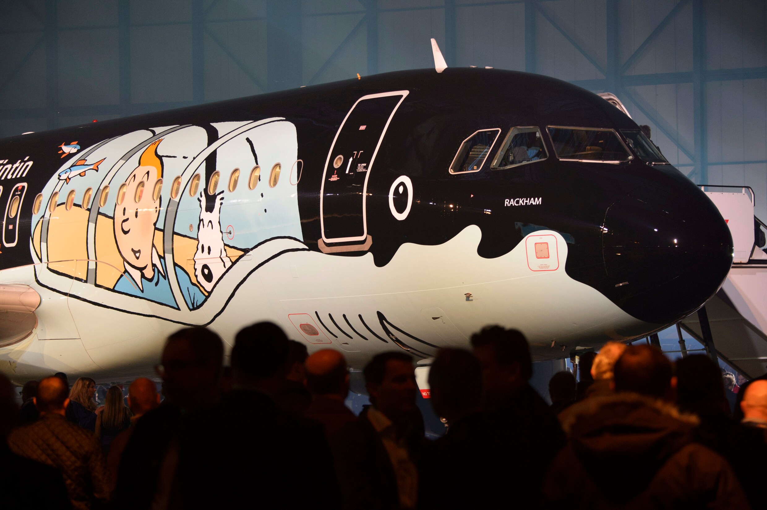 Brussels Airlines stuurt smurfen de lucht in