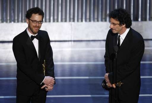 Ethan en Joel Coen kaapten vier Oscars weg waaronder die voor Beste Film en Beste Regie.