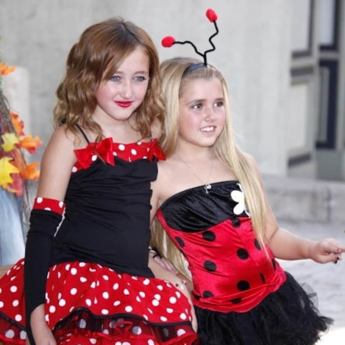 emily grace reaves ve miley cyrus