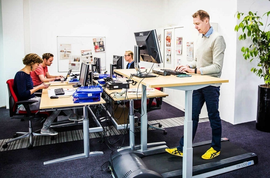 Zittend werken is het nieuwe roken: ook op kantoor moet je 4 uur ...