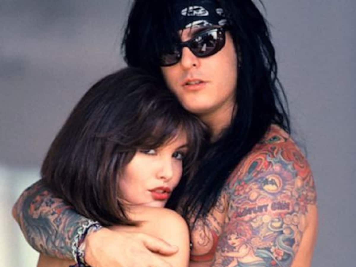 Denise Richards heeft nu relatie met roemruchte buurman Nikki Sixx | De  Morgen