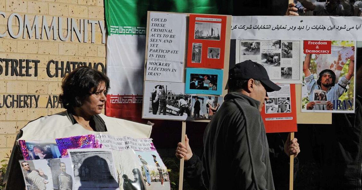 Iraniërs kiezen opvolger Ahmadinejad | De Morgen