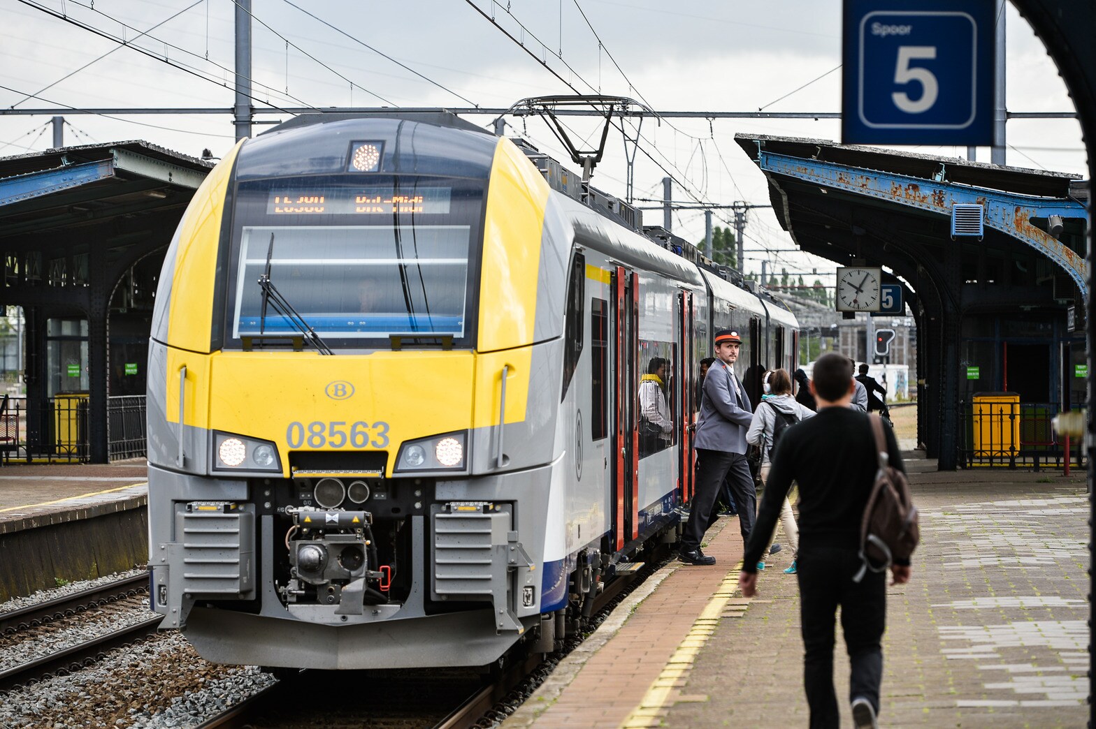 "Veel Vroege En Late Treinen Geschrapt In Nieuwe Dienstregeling NMBS ...