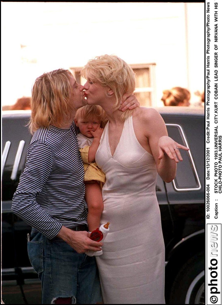 洋楽  Cobain & Courtney Love 8/9/1993 - Kurt Cobain Kurt Cobain and Courtney Love appeared on