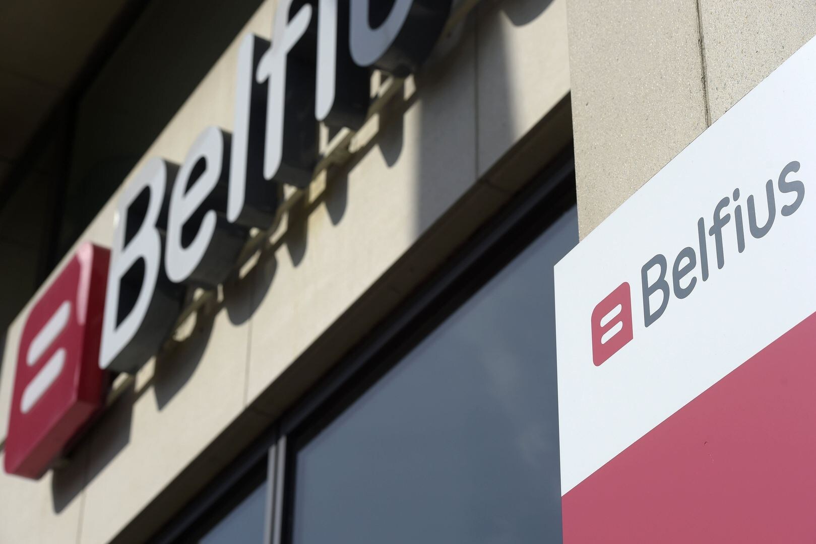Belfius blijft best nog even in de etalage | De Morgen