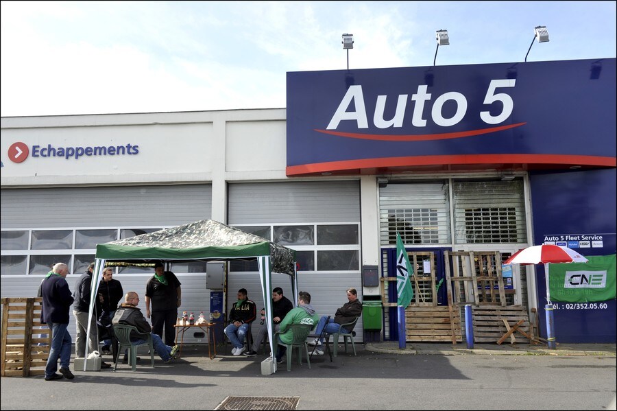 Auto 5 breekt staking: acht filialen al open | De Morgen