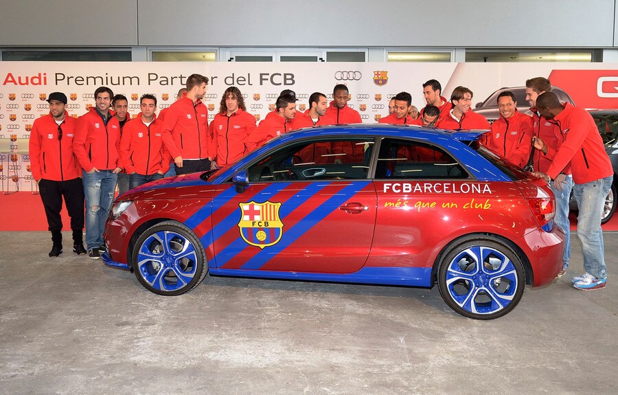 Gratis shoppen bij Audi: Messi kiest voor de Q7, Ronaldo gaat voor R8 ...