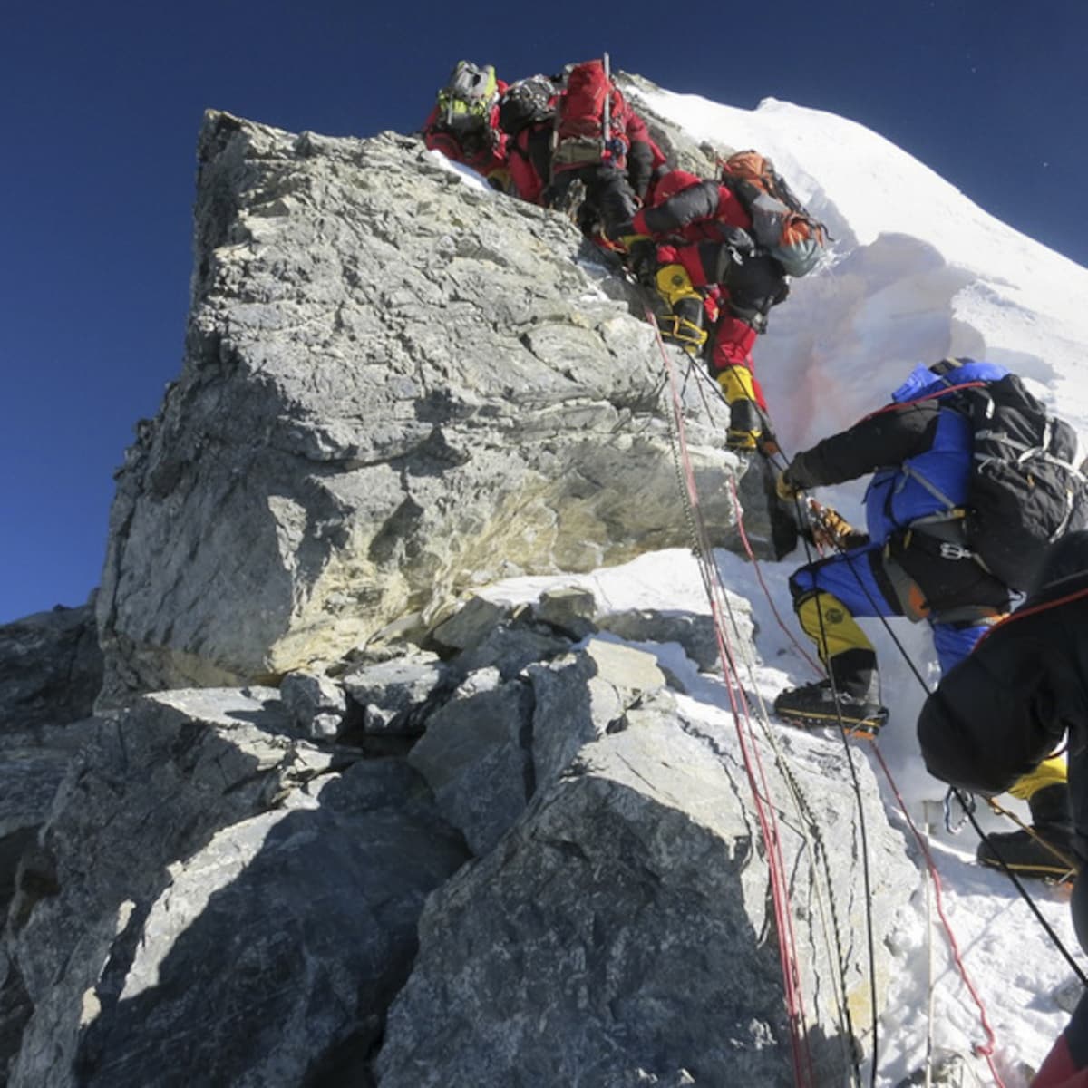 Nepal viert 60ste verjaardag eerste beklimming Mount Everest | De