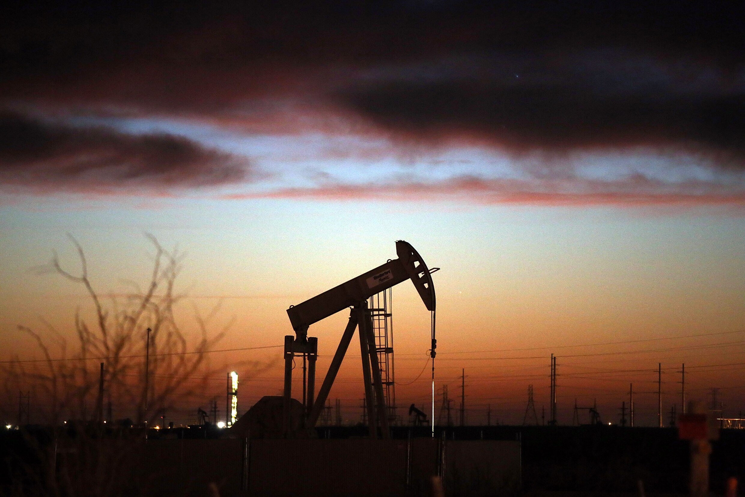 Olieprijs omhoog na aanval Israël op Syrië