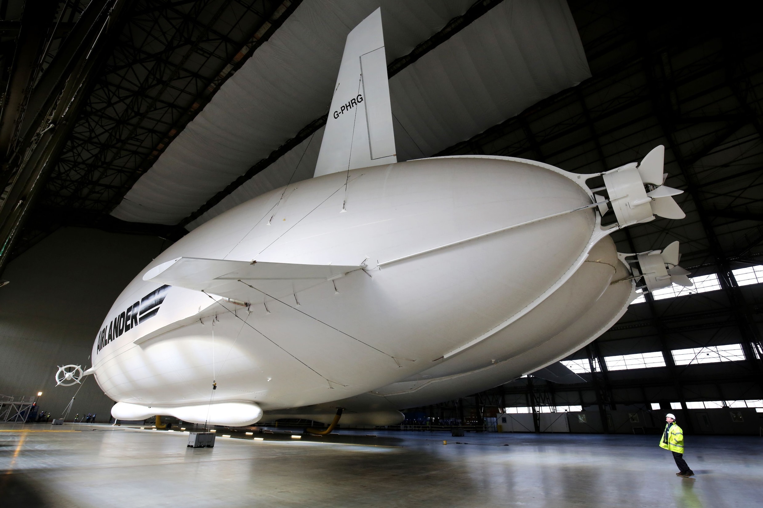 Maak kennis met de Airlander 10, het langste vliegtuig ter wereld | De  Morgen