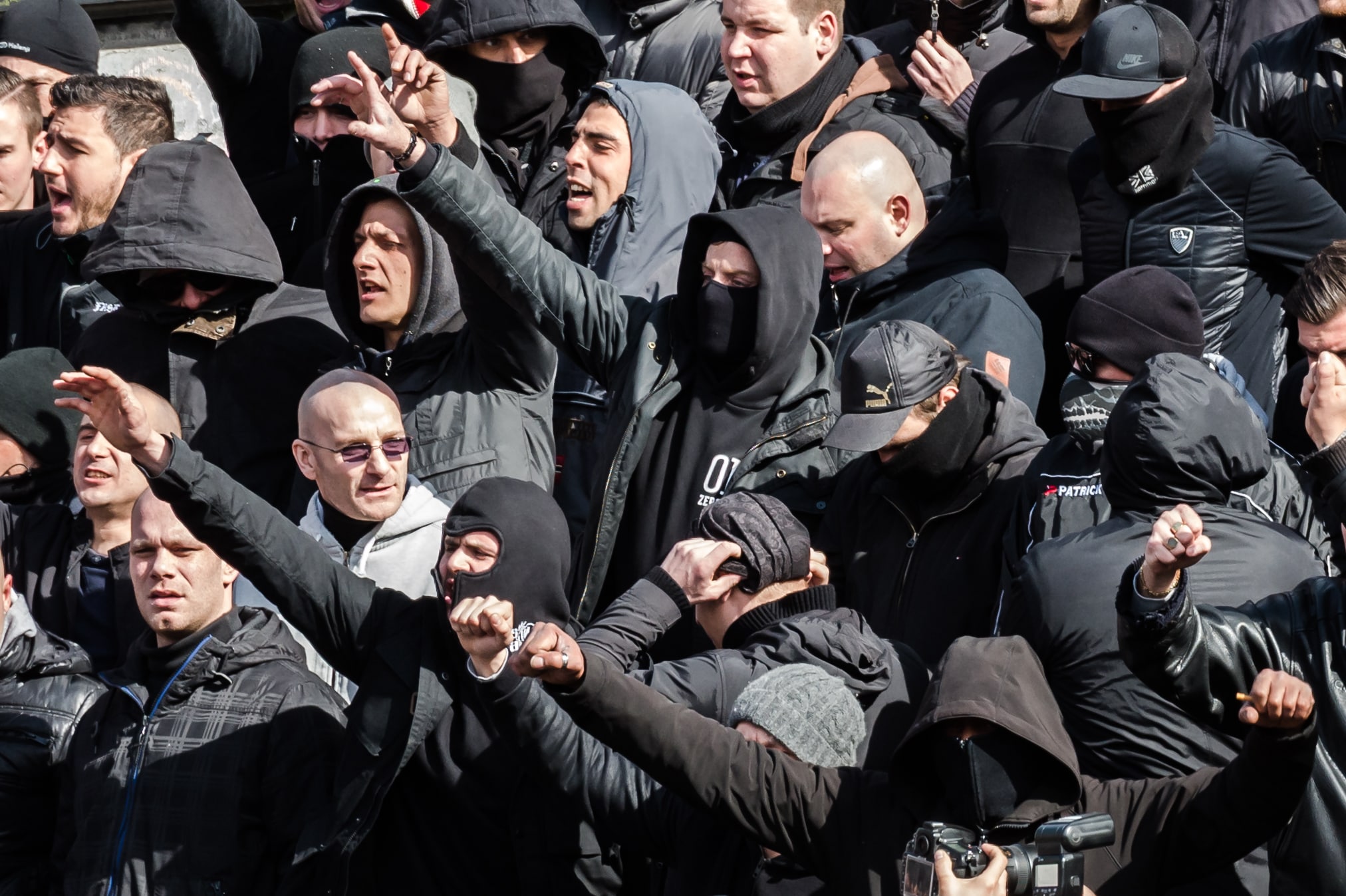 hooligans-wilden-enkel-onze-afschuw-voor-is-tonen