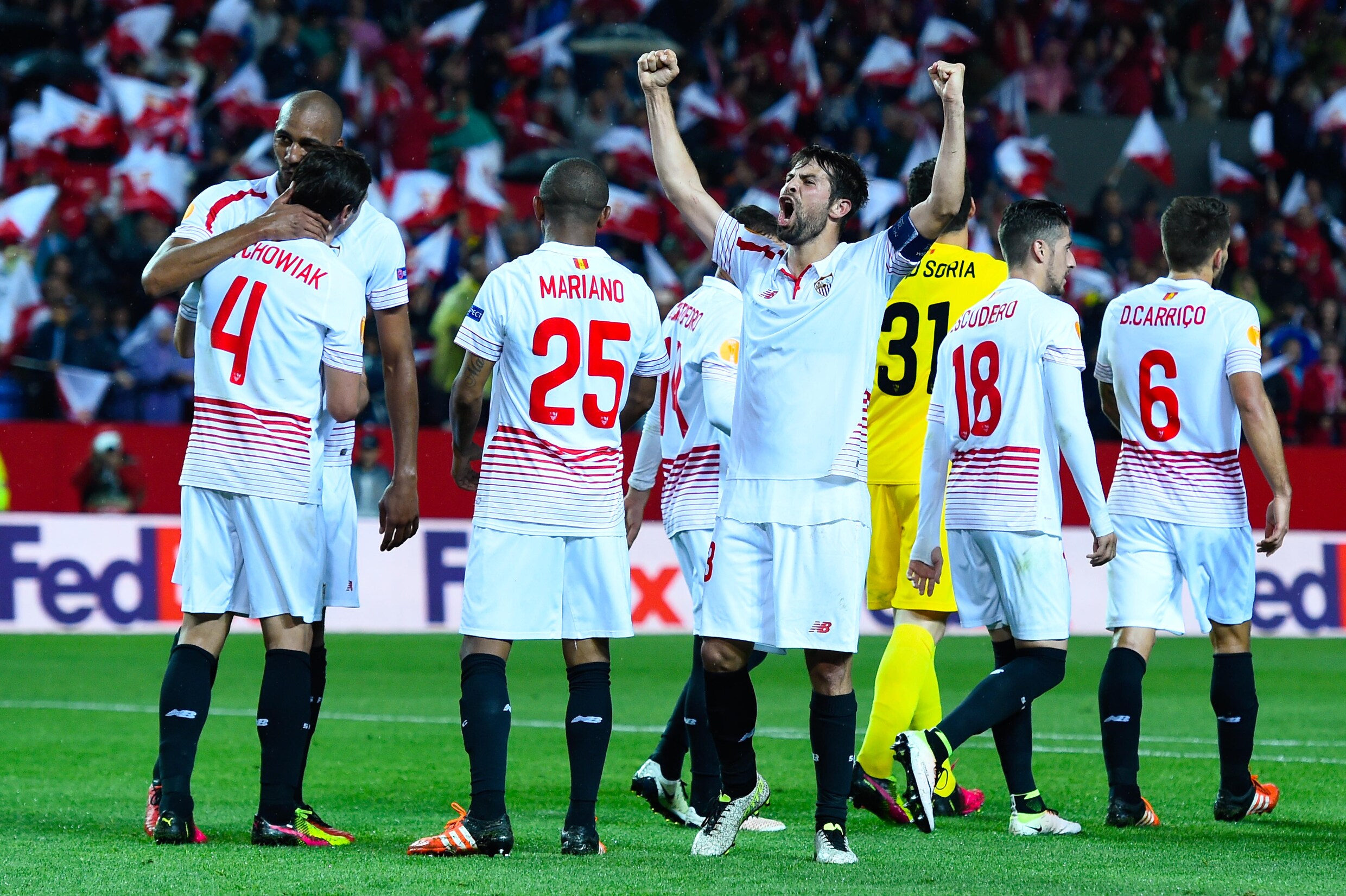 Sevilla voorbij Shakhtar naar derde opeenvolgende EL-finale