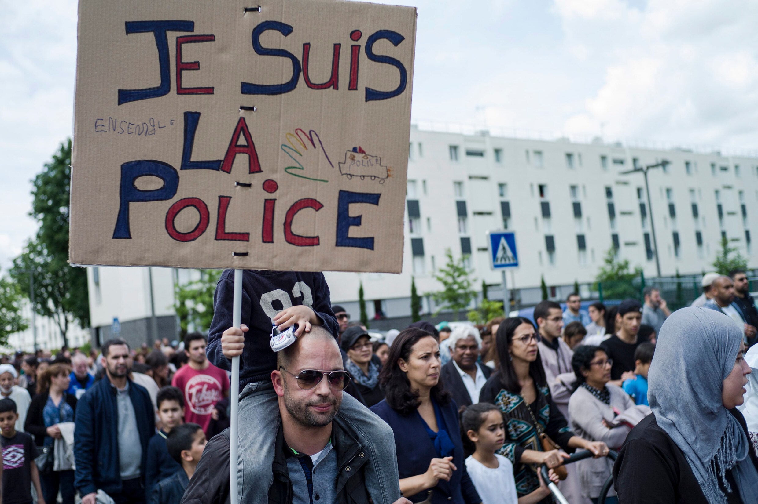 Drie nieuwe arrestaties na moord op Frans politiekoppel