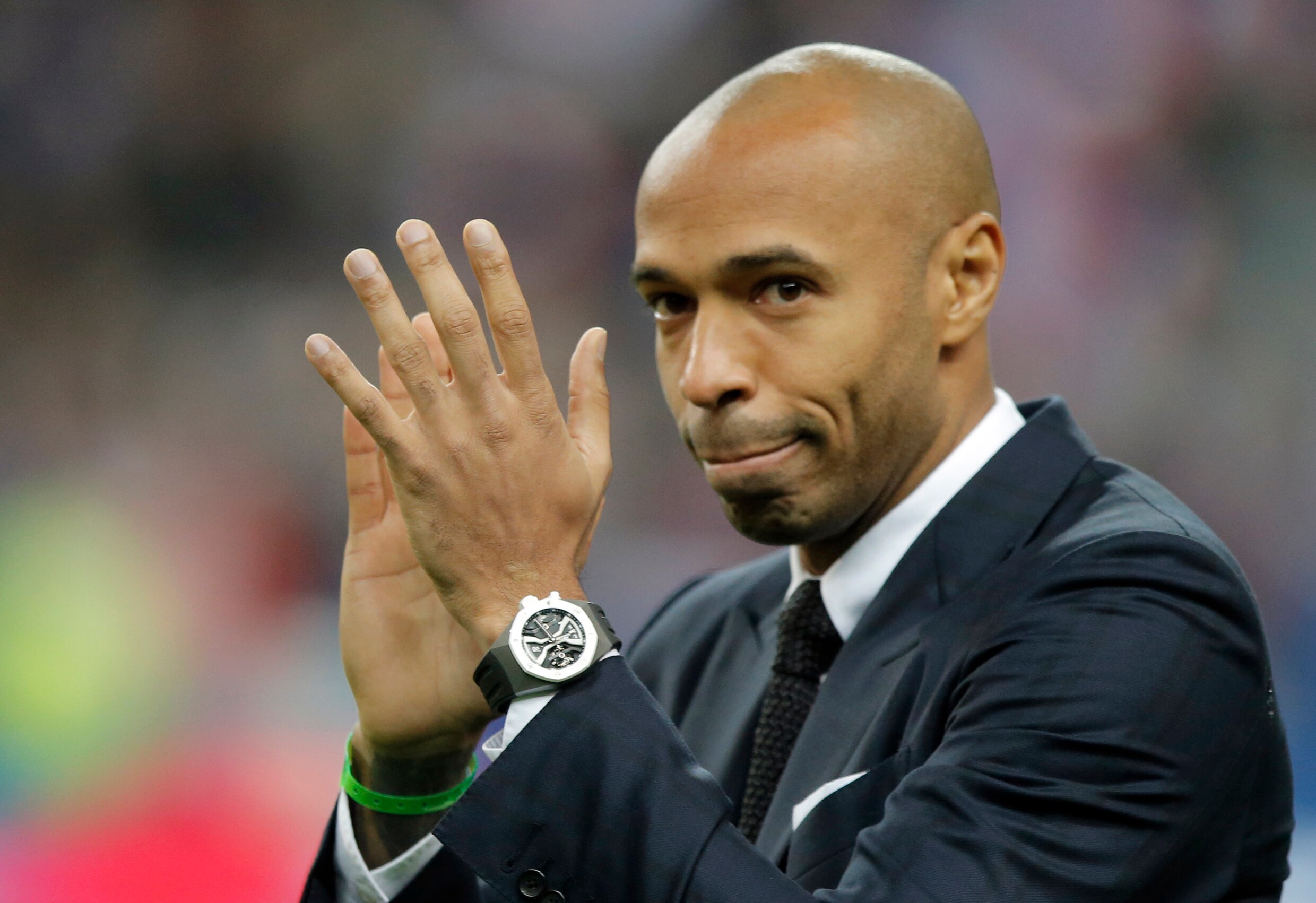Verrassing van formaat: niemand minder dan Thierry Henry assistent Rode ...