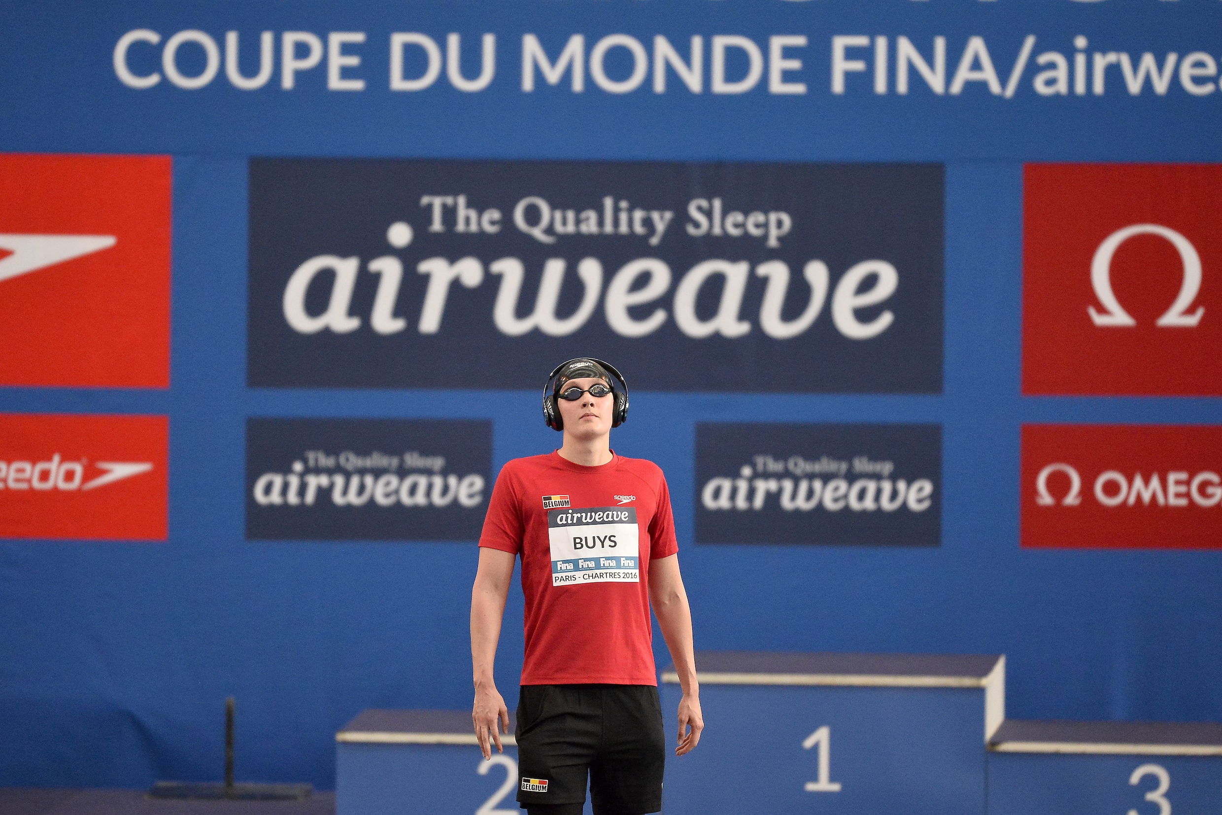 Buys net naast podium 100 meter vlinderslag in Chartres, maar zwemt wel WK-limiet