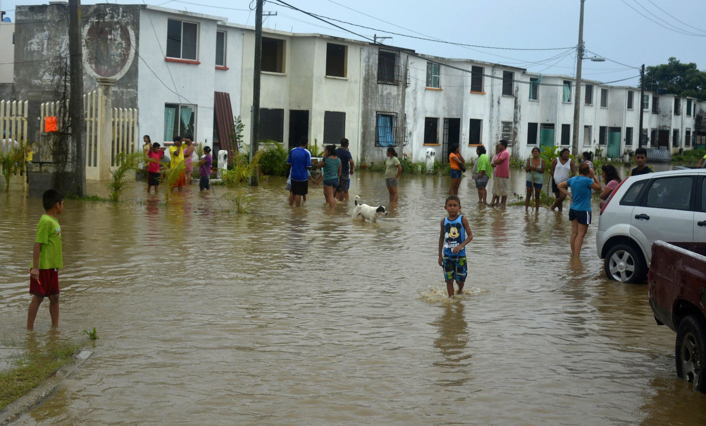 3 doden en 200 mensen geëvacueerd in Mexico na zware overstromingen