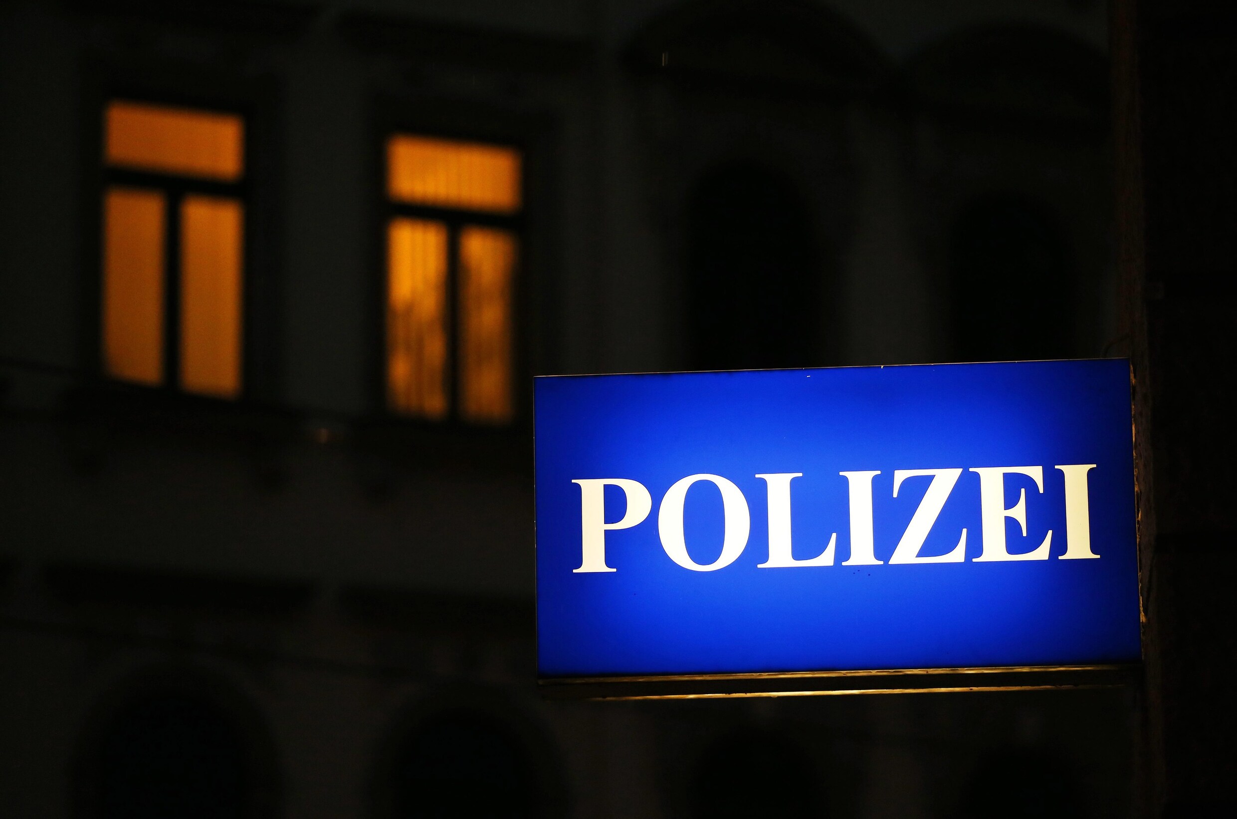 Duitse rechts-extremistische politieman geschorst